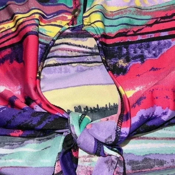 Cocomo Women’s Top Green Striped Stretch Colorful Y2K Tie Front - Picture 6 of 6